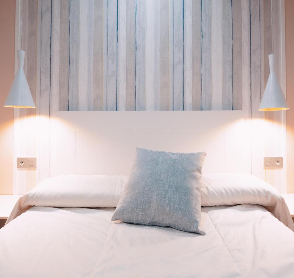Hotel Los Toreros 토르데실라 외부 사진